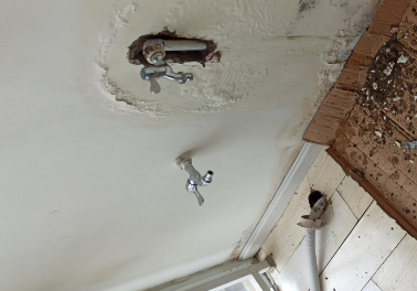 香格里拉卫生间测漏水